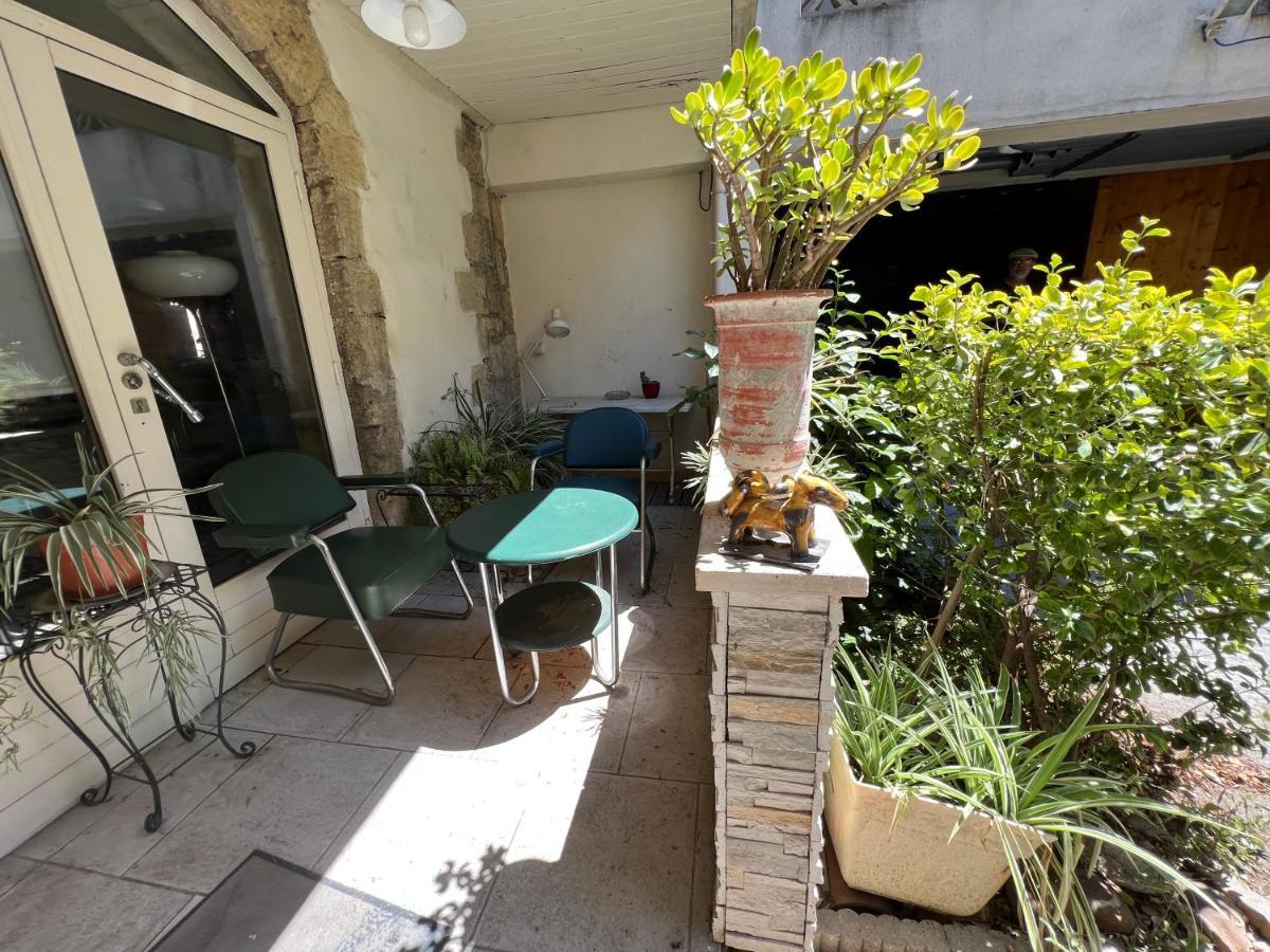 Studio Tres Calme En Plein Centre Ville Entree Independante Lunel  Bagian luar foto